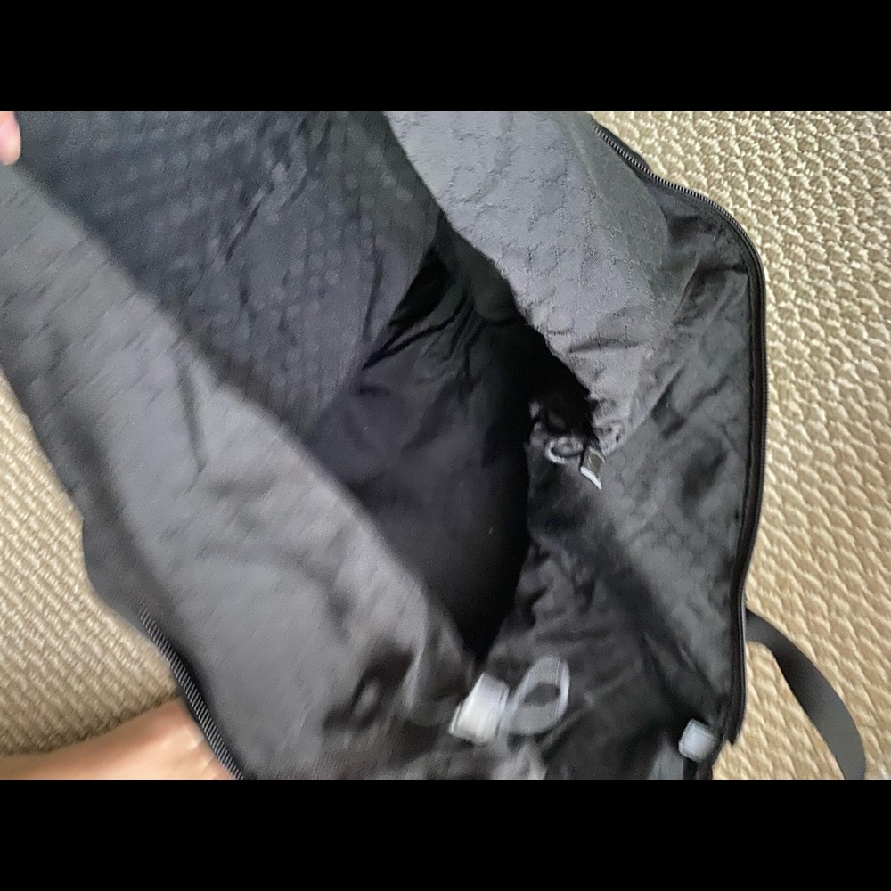 GUCCI Soft Black Luggage - Picture 6 of 8